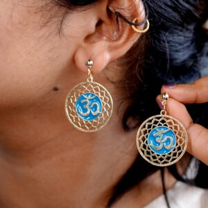 Om Hoops